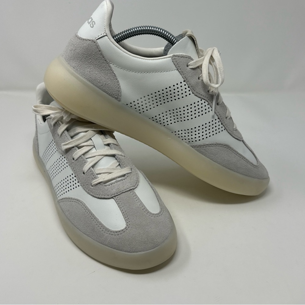 Man's Fashion Sneakers adidas Barreda Decode Sneaker NWB size US 9 EUR 42.5
